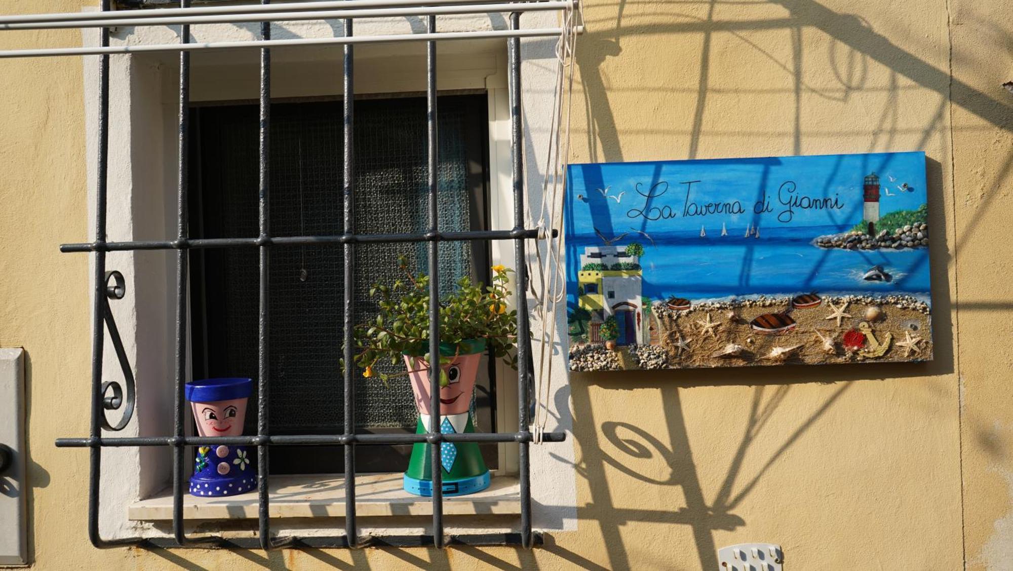 La Taverna Di Gianni Near The Beach Italy Riviera Savona Dış mekan fotoğraf